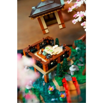 LEGO Klocki Icons 10315 Zaciszny ogrod