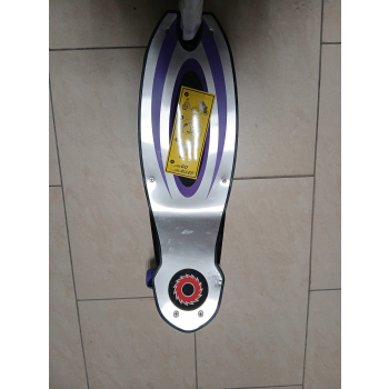 Hulajnoga Elektryczna dla dzieci Razor E100 Alu ZW