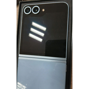 Smartfon Samsung Galaxy Z Flip6 5G 12/512GB niebieski ZW