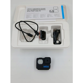 Kamera sportowa GoPro LIT HERO 4K60 wodoodporna lampka LED (ZWROTOWY)